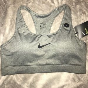NWT! Charcoal Nike Victory Sports Bra